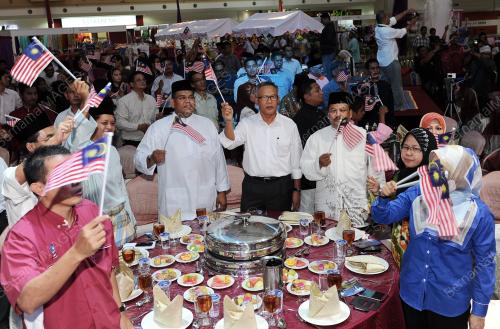 SG05_07082012_KIBAR_JALUR_GEMILANG
