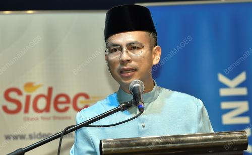 FAHMI FADZIL