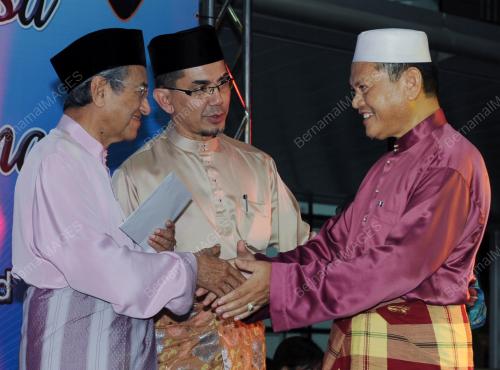 TUN DR MAHATHIR MOHAMAD