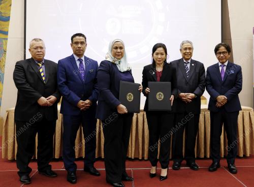 TAN SRI ABDUL AZIZ MOHD YUSOF