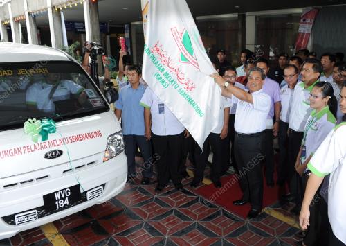 TAN SRI MUHYIDDIN YASSIN