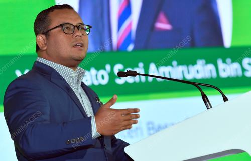 DATUK SERI AMIRUDIN SHARI