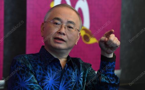 DATUK SERI IR DR WEE KA SIONG