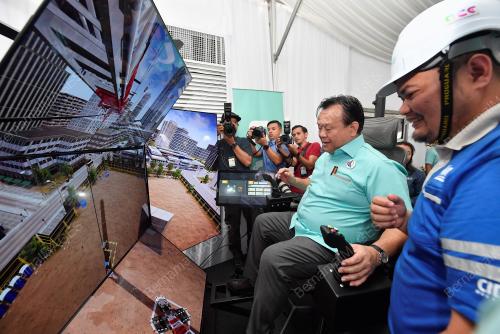 DATUK ALEXANDER NANTA LINGGI