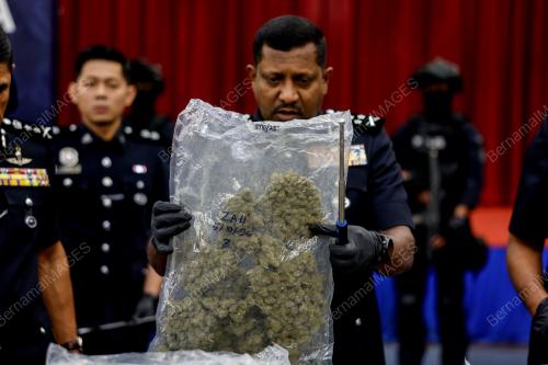 DATUK HUSSEIN OMAR KHAN