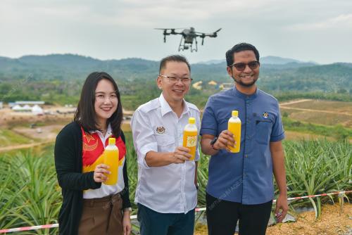 DATUK CHAN FOONG HIN