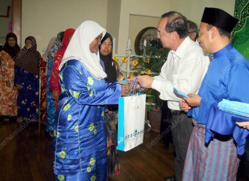 DATUK PETER CHIN FAH KUI