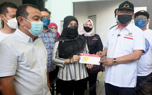 TAN SRI NOH OMAR