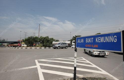JALAN BUKIT KEMUNING