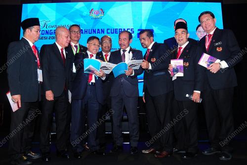 TAN SRI DR ISMAIL BAKAR
