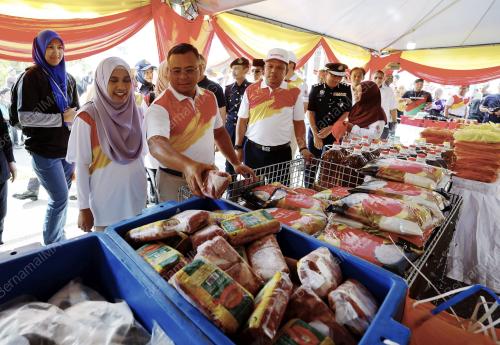 DATUK SERI AMIRUDIN SHARI