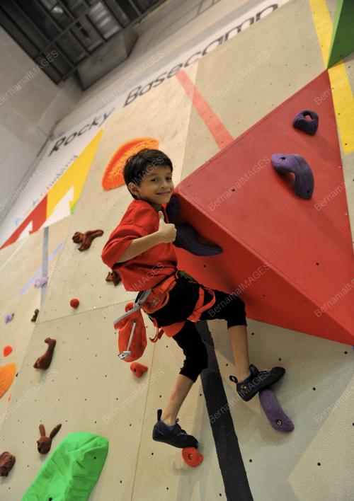 SG05_18032017_CLIMBING