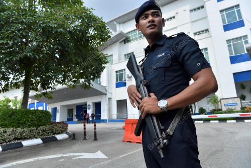 KAWALAN KETAT DIPINTU MASUK BALAI POLIS