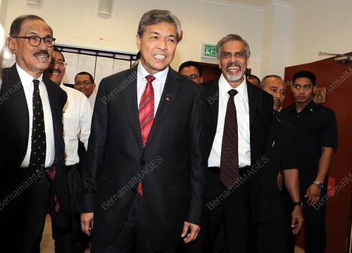 SG05_18072013_HADIR_MAHKAMAH_2