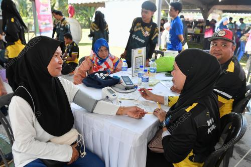 PEALANCARAN KAMPUNG ANGKAT MADANI KKM