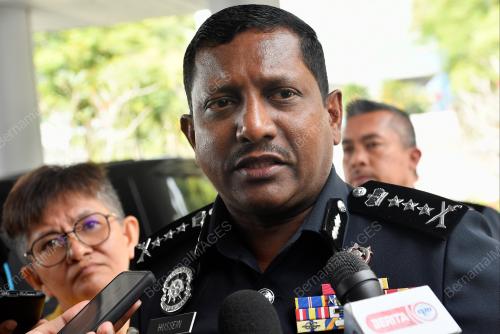DATUK HUSSEIN OMAR KHAN