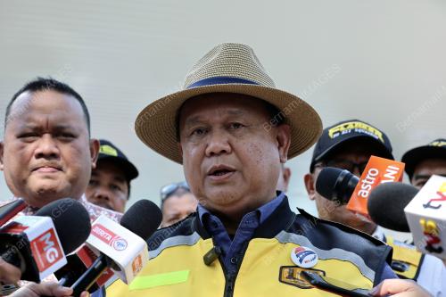 DATUK SERI ALEXANDER NANTA LINGGI