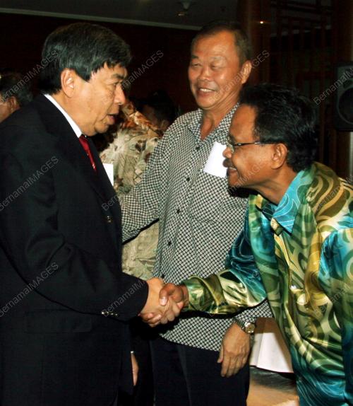 SULTAN SHARAFUDDIN IDRIS SHAH