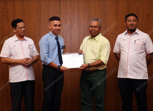 BURHANUDDIN MD RADZI