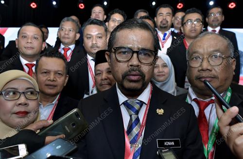 DATUK ADNAN MAT