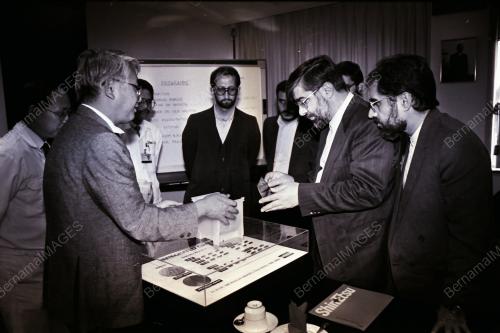ROMBONGAN IRAN KE S.E.H.