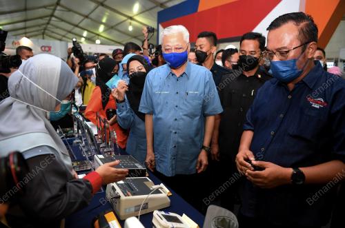 DATUK SERI ISMAIL SABRI YAAKOB