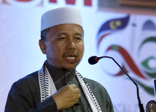 DATUK AHMAD YAHYA