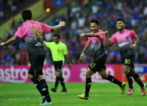 SG05_22012013_BOLA