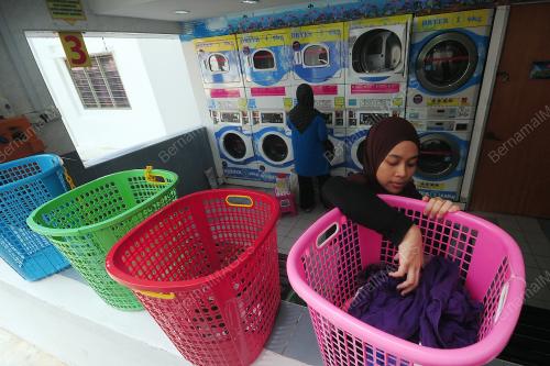 KEHIDUPAN PELAJAR UITM DI ASRAMA (COVID-19)