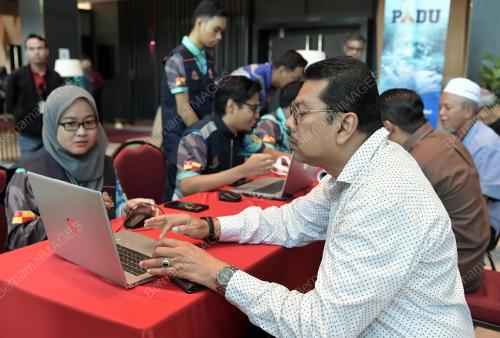 SESI TOWNHALL PADU