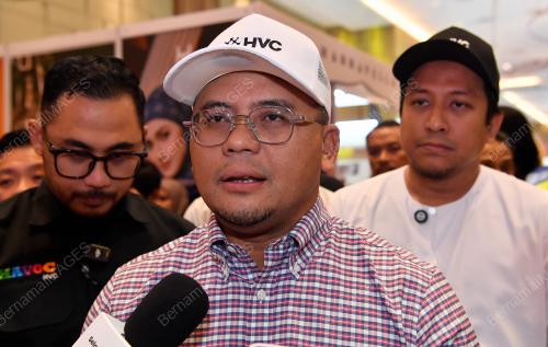 DATUK SERI AMIRUDIN SHARI