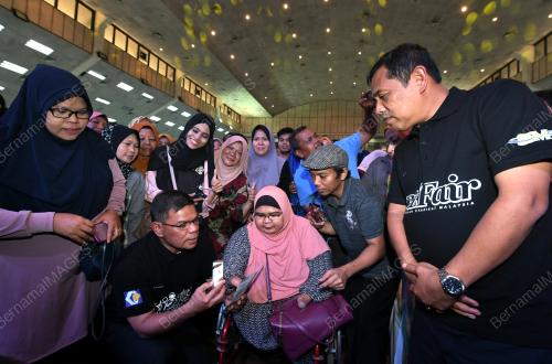 SG05_23042019_BIZFAIR_BN201904227543