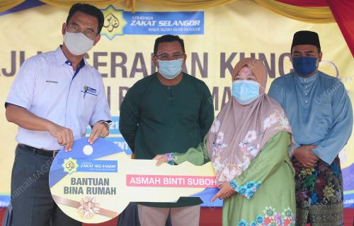 MAJLIS SERAHAN KUNCI BANTUAN BINA RUMAH LZS