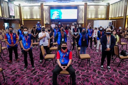 TINJAUAN SUKARELAWAN KESIHATAN COVID-19