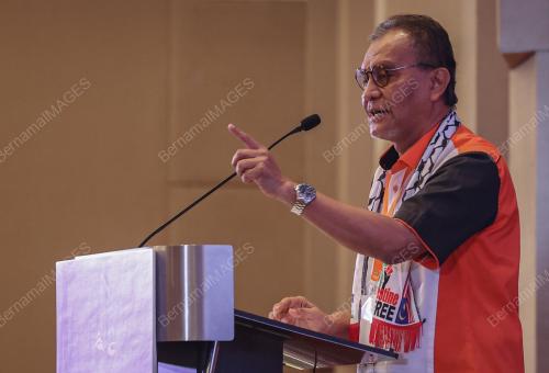 DATUK SERI DR DZULKEFLY AHMAD