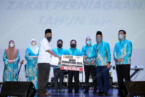 DATUK SERI AHMAD HAMZAH