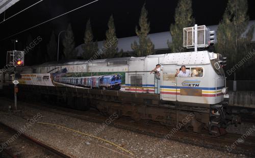 SG05_27012016_KTMB_TREN