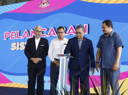 DATUK AARON AGO DAGANG