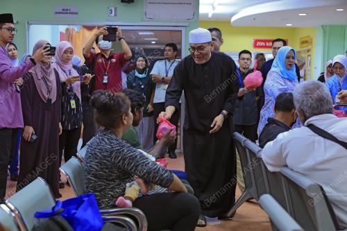 DATUK DR. DZULKEFLY AHMAD