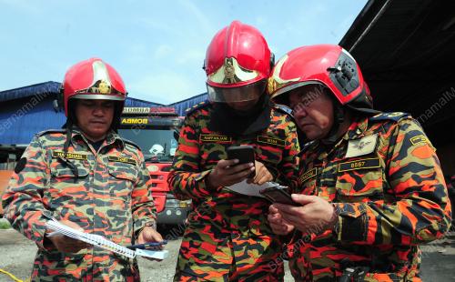 DUA PEKERJA MYANMAR MAUT DALAM KEJADIAN LANTAI KONKRIT RUNTUH