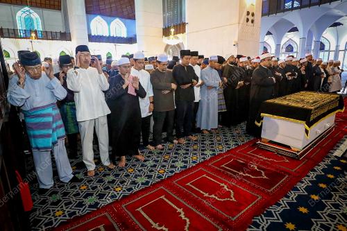 IBU TENGKU PERMAISURI SELANGOR MENINGGAL