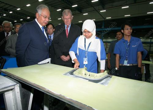 NAJIB TUN RAZAK