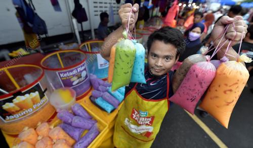 TIGA BELAS JENIS AIR UNTUK BERBUKA PUASA