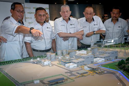 DATUK SERI FADILLAH YUSOF