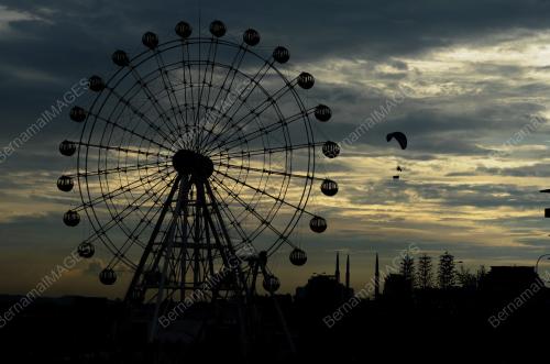 SG05_30122011_PARA_GLIDER