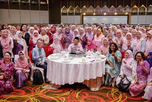 DATUK SERI AMIRUDIN SHARI