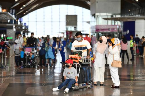 TINJAUAN WARGA KOTA PULANG KE KAMPUNG HALAMAN