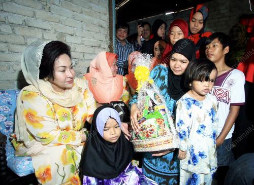 ROSMAH MANSOR