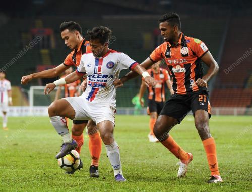 SG06_02062018_BOLA_BN201805239192