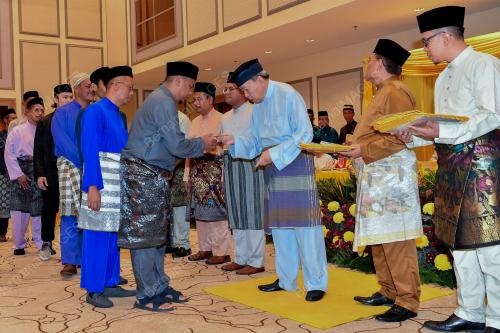 SULTAN SELANGOR SULTAN SHARAFUDDIN IDRIS SHAH